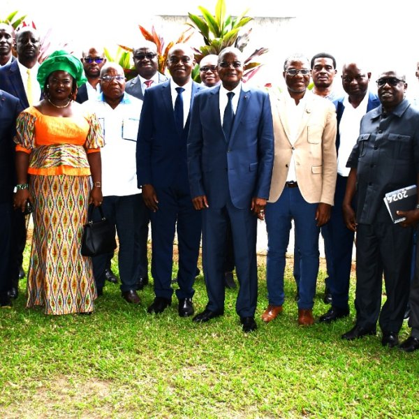 Photo de famille ARDCI/PSTACI